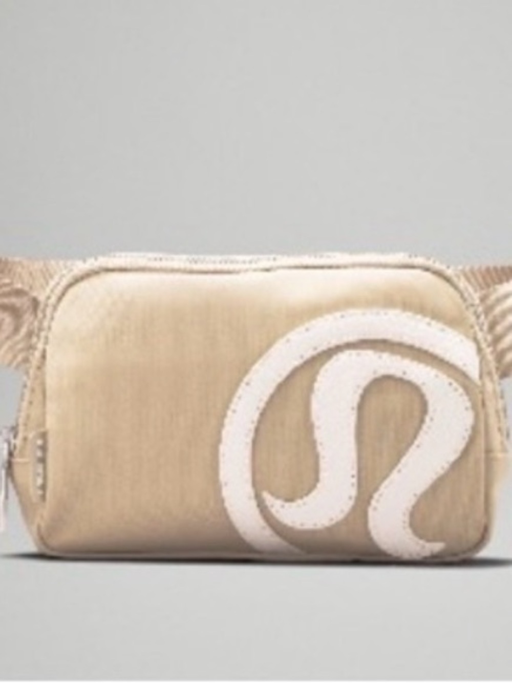 Lululemon Everywhere Belt Bag, trench/white opal like new